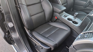 M: Jeep Grand Cherokee 2014 SUMMIT 3.0 CRD (14 foto / 15)