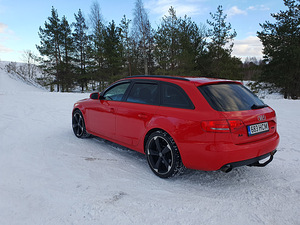 Audi A4 B8 2.0TFSI (5 foto / 11)