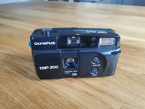 Кинокамера Olympus Trip200 (2 фото из 2)