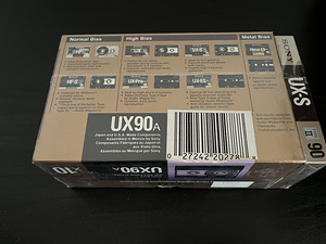 SONY UX 90 (2 foto / 3)