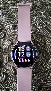 Samsung Galaxy Watch 4 LTE Pink Gold 40mm (2 foto / 5)