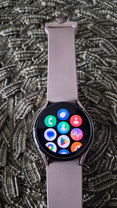 Samsung Galaxy Watch 4 LTE Pink Gold 40mm (3 foto / 5)