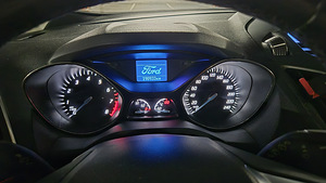 Ford C-MAX 1.6 EcoBoost Titanium REGISTREERIMISTASU MAKSTUD (12 foto / 14)