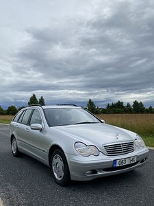 Mercedes-Benz C220 105kw (1 foto / 11)
