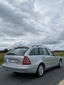 Mercedes-Benz C220 105kw (5 foto / 11)