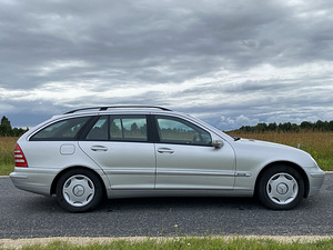 Mercedes-Benz C220 105kw (6 foto / 11)