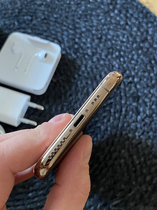 iPhone 11 Pro 64 ГБ, золотой (7 фото из 7)