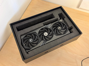 MSI Trio X RTX 4070 12gb (2 foto / 4)