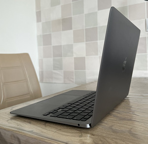MacBook Air M1 8gb/256gb (6 foto / 7)