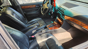 BMW 730i v8 shadowline (6 фото из 7)