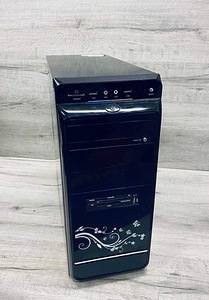 Lauaarvuti i3, HDMI (1 foto / 3)