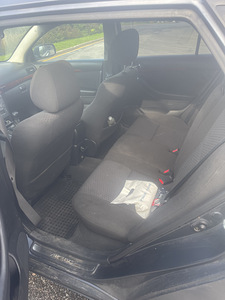 Продается Toyota Avensis (5 фото из 6)