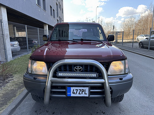 Toyota Land Cruiser 90 (13 foto / 14)