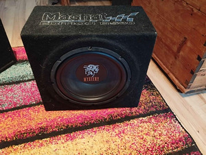 Subwoofer Mystery koos Magnat võimendiga 500W (2 foto / 3)