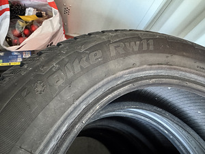 HANKOOK WINTER I*PIKE (RW11) 215/60 R17 (4 foto / 4)