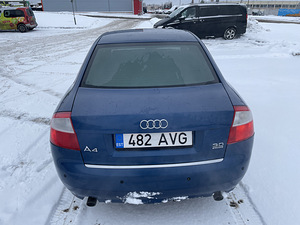 Ауди а4 3.0 кватро (2 фото из 7)