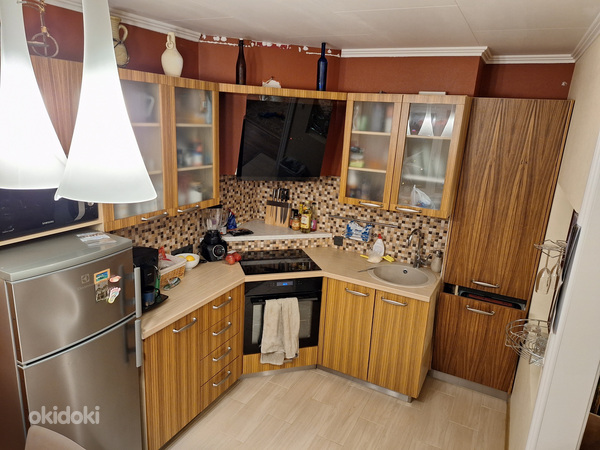 Продам кухонную мебель б/у с частичной бытовой техникой (фото #2)