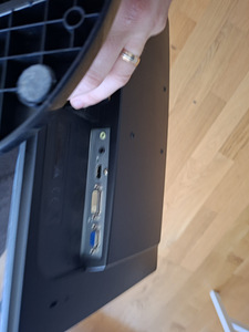 BenQ GL2250. Ära anda (3 foto / 3)