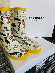 Kummikud Kurt Geiger suurus 33 (2 foto / 3)