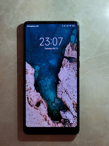 Xiaomi Mi Mix 2 (1 foto / 3)