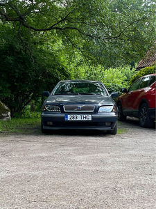 Volvo V40 1.9 R4 Turbo 147kW (2 foto / 5)