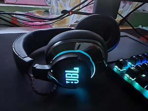 JBL Quantum 800 RGB juhtmevaba (1 foto / 2)