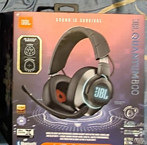 JBL Quantum 800 RGB juhtmevaba (2 foto / 2)