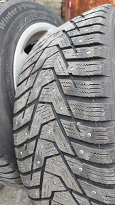 Шипованные шины Hankook на дисках (3 фото из 6)