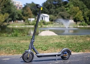 Xiaomi mi electric scooter 3 (6 foto / 8)