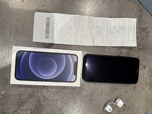 iPhone 12 64gb black A2403 (2 foto / 7)