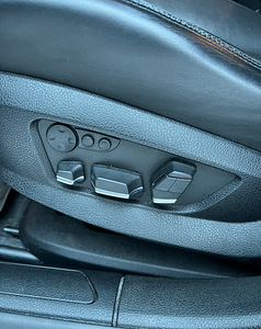 BMW 740d 3.0 225kW (12 foto / 15)