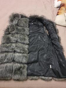 Kunstkarusnahast vest. L/XL (2 foto / 2)