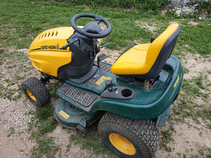 Продам трактор газонокосилку Yard-Man (5 фото из 6)