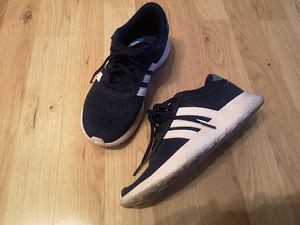 Tossud Adidas, suurus 35 (3 foto / 3)