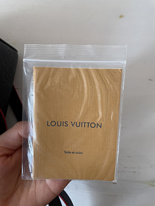 LOUIS VUITTON Speedy 25 Bandouliere (7 foto / 10)