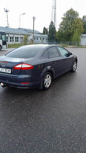Ford Mondeo (1 фото из 8)
