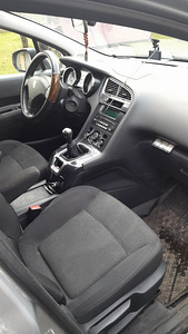 PEUGEOT 5008 1.6 БЕНЗИН 2011 (13 фото из 15)