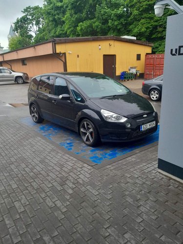 FORD S MAX