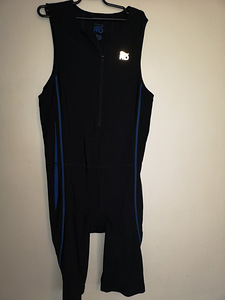 Triatlonikombe Crivit Pro, M, uueväärne (1 foto / 10)