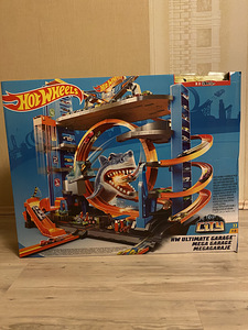 Suur garaaž Hot Wheels City Ultimate Garage Shark Attack (2 foto / 8)