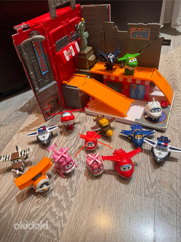 Super Wings Super Wings lennukite figuurid + maja