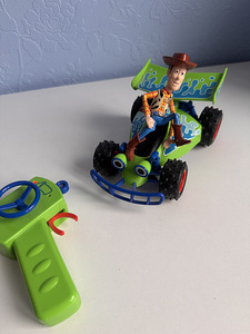 Toy Story. Woody. Woody puldiga autol (2 foto / 2)