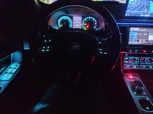 Jaguar XF R-Design (6 foto / 13)