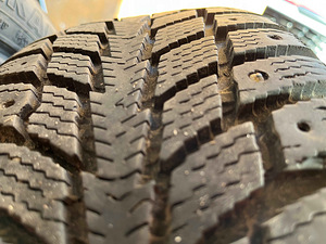 Talverehvid R16 205/55 Nokian (3 foto / 5)
