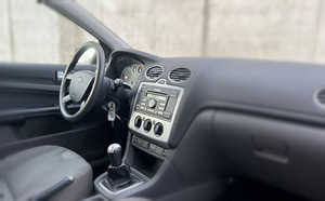 Ford Focus (Bolt/Wolt) (2 foto / 3)