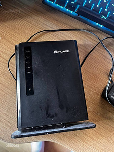 Router HUAWEI LTE (1 foto / 2)