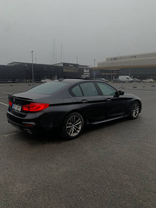 BMW 530i xDrive M-Pakett Shadowline (1 foto / 8)
