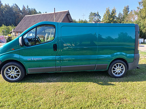 Opel Vivaro 1.9 74kW (10 foto / 10)