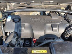 VOLVO XC90 2,4td 120kw автомат (7 фото из 9)
