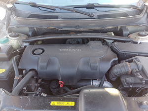 VOLVO XC90 120kw 2003a. 4x4 (8 foto / 10)